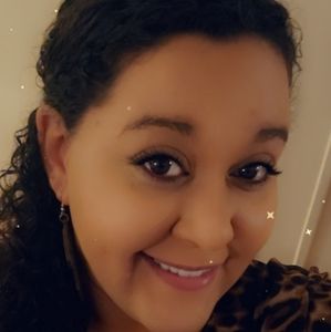 Meet your Posher, Eliza